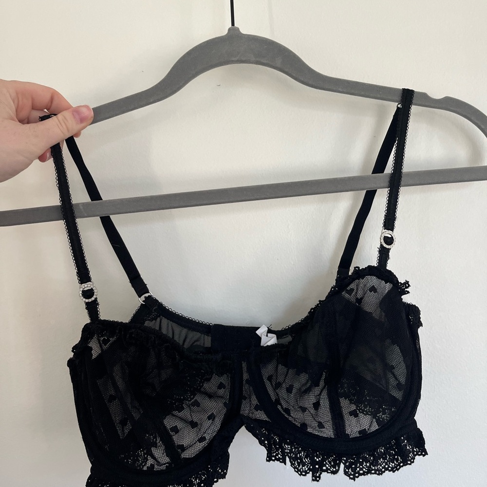 Elegant Black Heart Lace Bra
